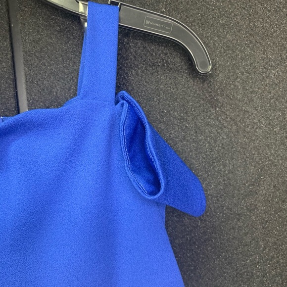 Cold-Shoulder Scuba Crepe/Floral Hi-Low Dress - Picture 5 of 9